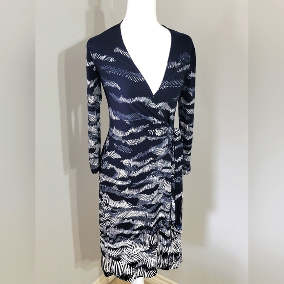 BCBGMAXAZRIA Adele Navy Wrap Dress Women's Size XS - Picture 1 of 10